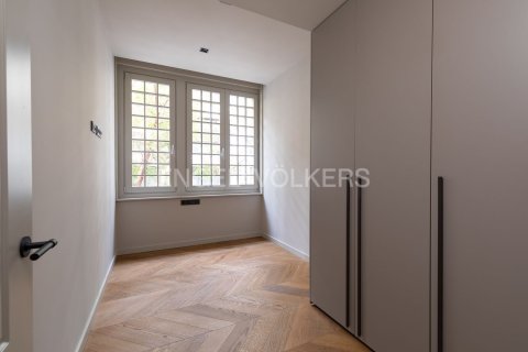 3 bedrooms apartment for sale in Ciutat Vella, Barcelona, Catalonia, Spain № 2636 - photo 16