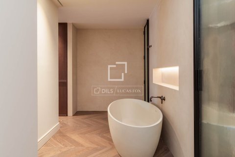 Apartamento de 3 dormitorios en venta en Barcelona, Cataluña, Spain № 7115 - foto 5