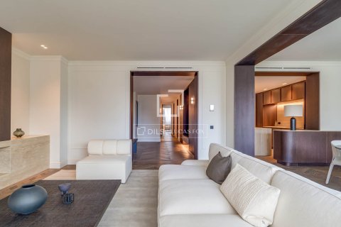 Apartamento de 3 dormitorios en venta en Barcelona, Cataluña, Spain № 7115 - foto 23