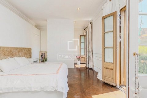 4 bedrooms apartment for sale in Barcelona, Catalonia, Spain № 8534 - photo 28
