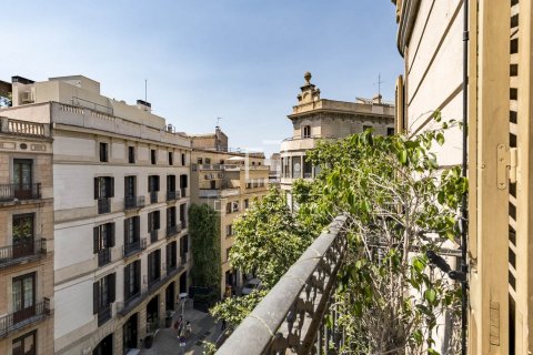 4 bedrooms apartment for sale in Barcelona, Catalonia, Spain № 8534 - photo 30