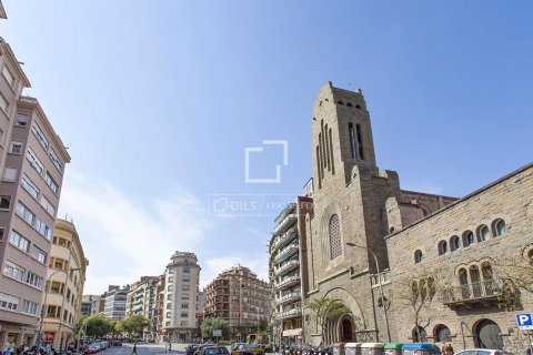 4 bedrooms apartment for sale in Barcelona, Catalonia, Spain № 8529 - photo 9