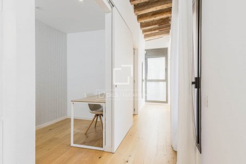 2 bedrooms apartment for sale in Barcelona, Catalonia, Spain № 8532 - photo 16