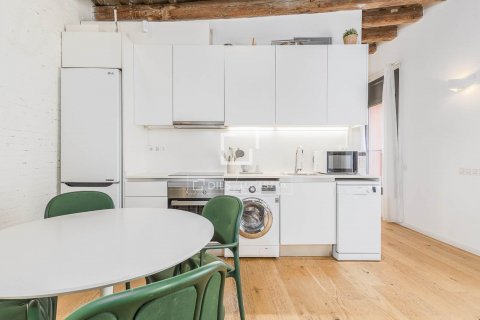 2 bedrooms apartment for sale in Barcelona, Catalonia, Spain № 8532 - photo 10