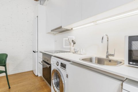 2 bedrooms apartment for sale in Barcelona, Catalonia, Spain № 8532 - photo 14