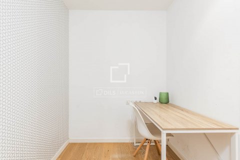 2 bedrooms apartment for sale in Barcelona, Catalonia, Spain № 8532 - photo 19