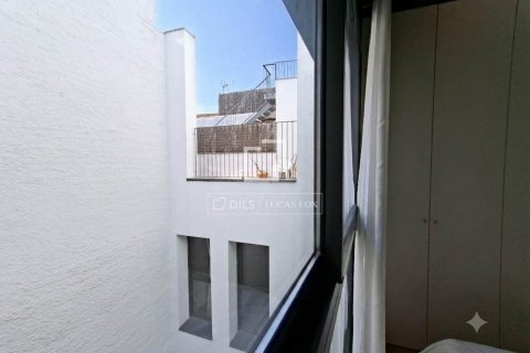 2 bedrooms apartment for sale in Barcelona, Catalonia, Spain № 8532 - photo 25