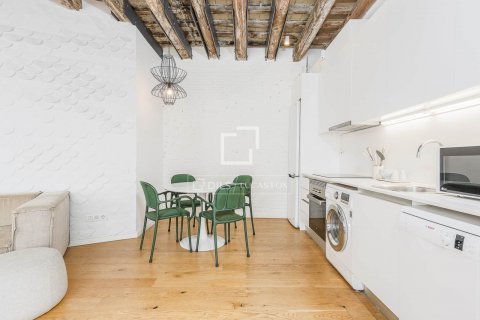 2 bedrooms apartment for sale in Barcelona, Catalonia, Spain № 8532 - photo 13