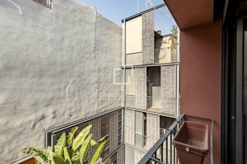 2 bedrooms apartment for sale in Barcelona, Catalonia, Spain № 8532 - photo 6