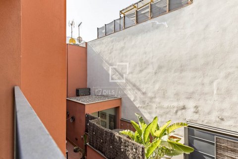 2 bedrooms apartment for sale in Barcelona, Catalonia, Spain № 8532 - photo 2