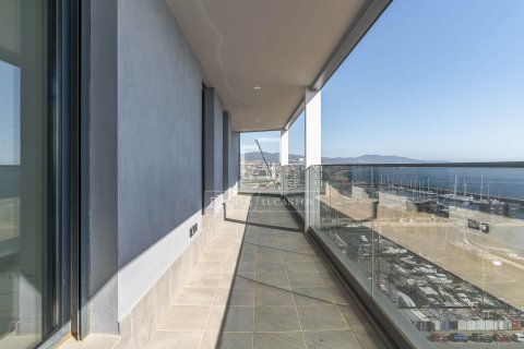 3 bedrooms apartment for sale in Barcelona, Catalonia, Spain № 8536