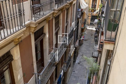 Apartamento de 3 dormitorios en venta en Barcelona, Cataluña, Spain № 8533 - foto 17