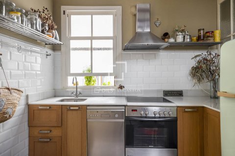 Apartamento de 3 dormitorios en venta en Barcelona, Cataluña, Spain № 8533 - foto 11