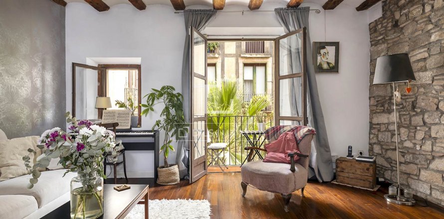 3 bedrooms apartment for sale in Barcelona, Catalonia, Spain № 8533