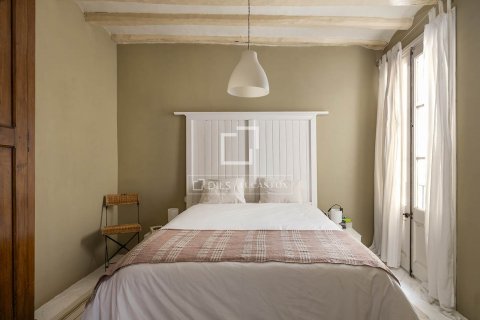 Apartamento de 3 dormitorios en venta en Barcelona, Cataluña, Spain № 8533 - foto 12