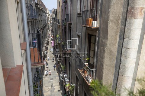 Apartamento de 3 dormitorios en venta en Barcelona, Cataluña, Spain № 8533 - foto 5