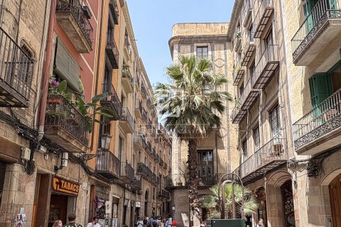 Apartamento de 3 dormitorios en venta en Barcelona, Cataluña, Spain № 8533 - foto 23