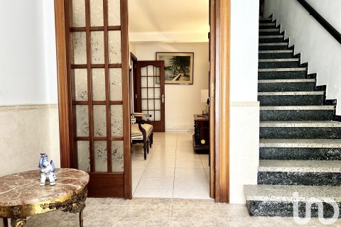 6 bedrooms villa for sale in Pineda de Mar, Barcelona, Catalonia, Spain № 5015 - photo 2