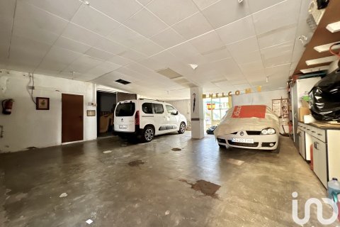 6 bedrooms villa for sale in Pineda de Mar, Barcelona, Catalonia, Spain № 5015 - photo 9