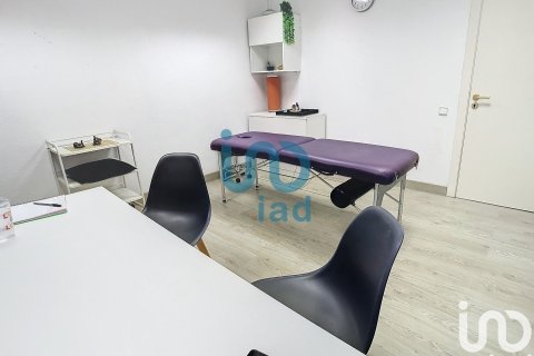 Propiedad comercial de 291 m² en venta en Barcelona, Cataluña, Spain № 5011 - foto 17