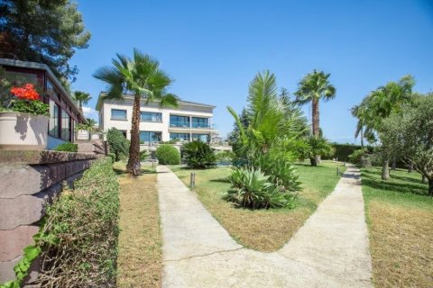 Сasa de 7 dormitorios en venta en Sant Andreu de Llavaneres, Barcelona, Cataluña, Spain № 1416 - foto 23