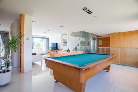 Сasa de 7 dormitorios en venta en Sant Andreu de Llavaneres, Barcelona, Cataluña, Spain № 1416 - foto 28