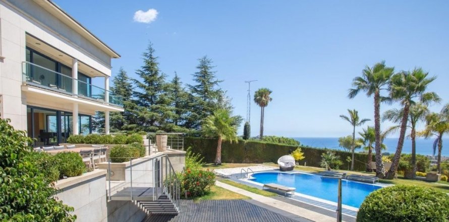 Сasa de 7 dormitorios en venta en Sant Andreu de Llavaneres, Barcelona, Cataluña, Spain № 1416