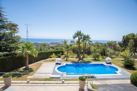 Сasa de 7 dormitorios en venta en Sant Andreu de Llavaneres, Barcelona, Cataluña, Spain № 1416 - foto 2
