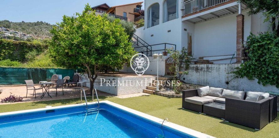 Сasa de 4 dormitorios en venta en Sitges, Barcelona, Cataluña, Spain № 2385
