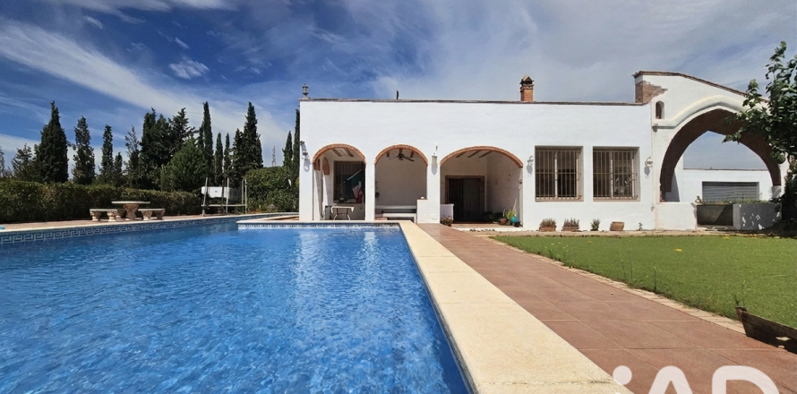 5 bedrooms house for sale in Montbrio del Camp, Tarragona, Catalonia, Spain № 8389