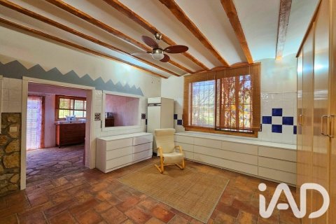 5 bedrooms house for sale in Montbrio del Camp, Tarragona, Catalonia, Spain № 8389 - photo 16