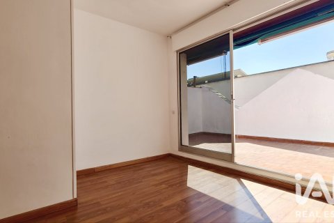 1 bedroom penthouse for sale in Barcelona, Catalonia, Spain № 8372