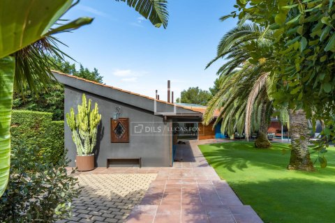 6 bedrooms villa for sale in Sant Vicenc De Montalt, Barcelona, Catalonia, Spain № 4356 - photo 17