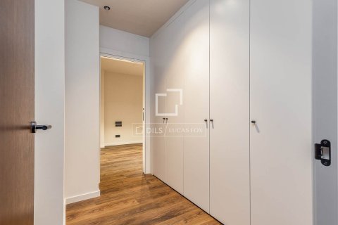 2 bedrooms apartment for sale in Barcelona, Catalonia, Spain № 4357 - photo 16