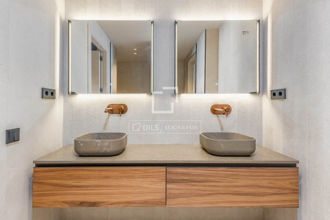2 bedrooms apartment for sale in Barcelona, Catalonia, Spain № 4357 - photo 21
