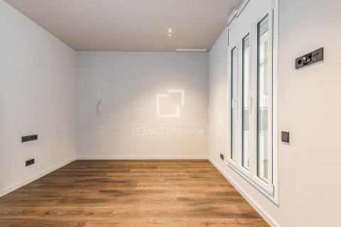 2 bedrooms apartment for sale in Barcelona, Catalonia, Spain № 4357 - photo 25