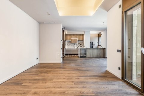 2 bedrooms apartment for sale in Barcelona, Catalonia, Spain № 4357 - photo 4