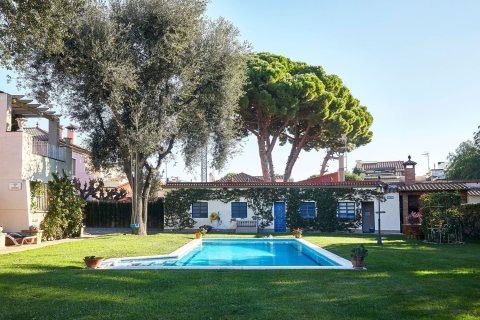 6 bedrooms house for sale in Sant Just Desvern, Barcelona, Catalonia, Spain № 8145 - photo 5