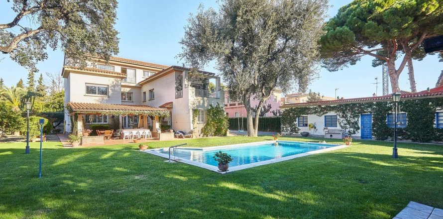 6 bedrooms house for sale in Sant Just Desvern, Barcelona, Catalonia, Spain № 8145