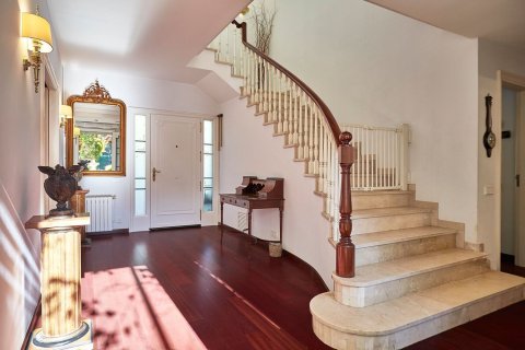 6 bedrooms house for sale in Sant Just Desvern, Barcelona, Catalonia, Spain № 8145 - photo 11