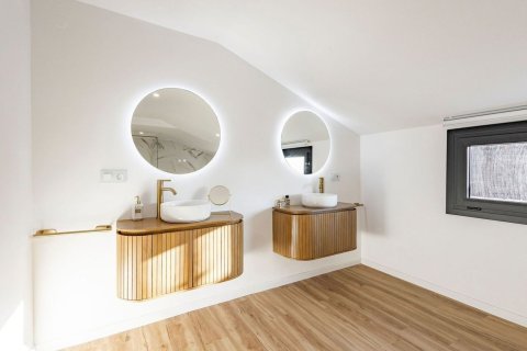 7 bedrooms house for sale in Esplugues de Llobregat, Barcelona, Catalonia, Spain № 8142 - photo 9