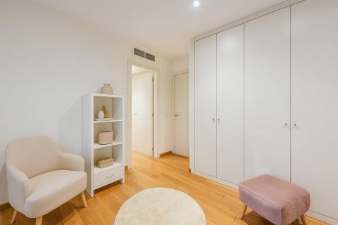 5 bedrooms house for sale in Esplugues de Llobregat, Barcelona, Catalonia, Spain № 8143 - photo 27