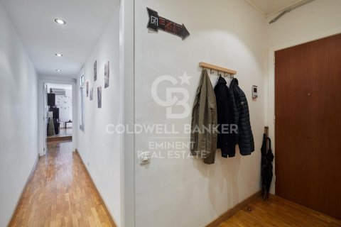 Apartamento de 2 dormitorios en venta en Barcelona, Cataluña, Spain № 5530 - foto 15