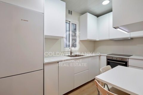 Apartamento de 2 dormitorios en venta en Barcelona, Cataluña, Spain № 5530 - foto 9