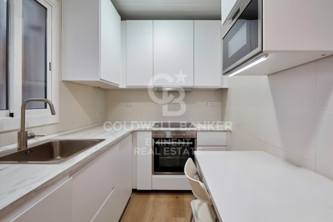 Apartamento de 2 dormitorios en venta en Barcelona, Cataluña, Spain № 5530 - foto 10