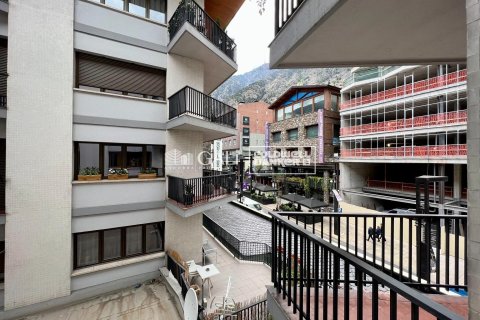 4 chambres apartment à vendre à Principado De Andorra (Ninguna Poblacion Tiene C.P.), Lleida, Catalonia, Spain № 5585 - photo 26