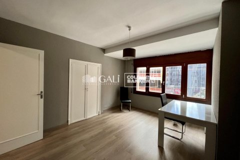 4 chambres apartment à vendre à Principado De Andorra (Ninguna Poblacion Tiene C.P.), Lleida, Catalonia, Spain № 5585 - photo 3