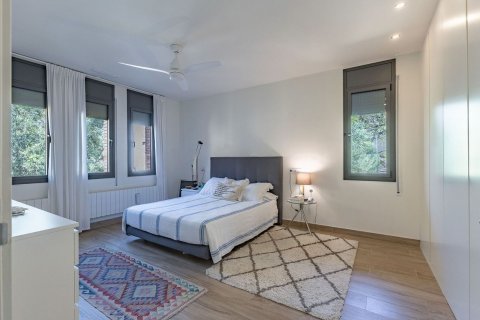 8 bedrooms house for sale in Sant Just Desvern, Barcelona, Catalonia, Spain № 8147 - photo 12