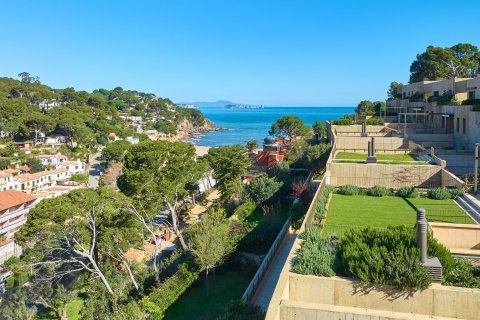 4 bedrooms apartment for sale in Begur, Girona, Catalonia, Spain № 8150 - photo 5