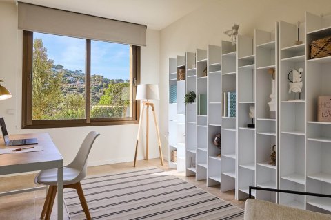4 bedrooms apartment for sale in Begur, Girona, Catalonia, Spain № 8150 - photo 14
